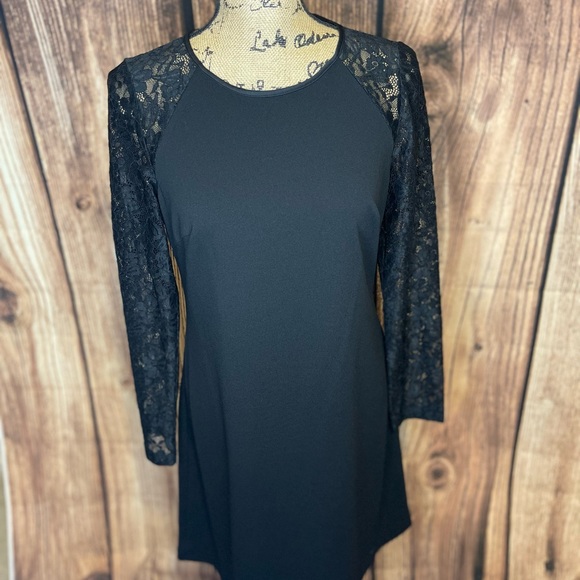 Tommy Hilfiger Black Long Lace Sleeve Dress - Size 8 - Picture 2 of 6